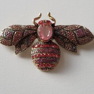 Beautiful Pink Jumbo  Goldtone Bee Brooch